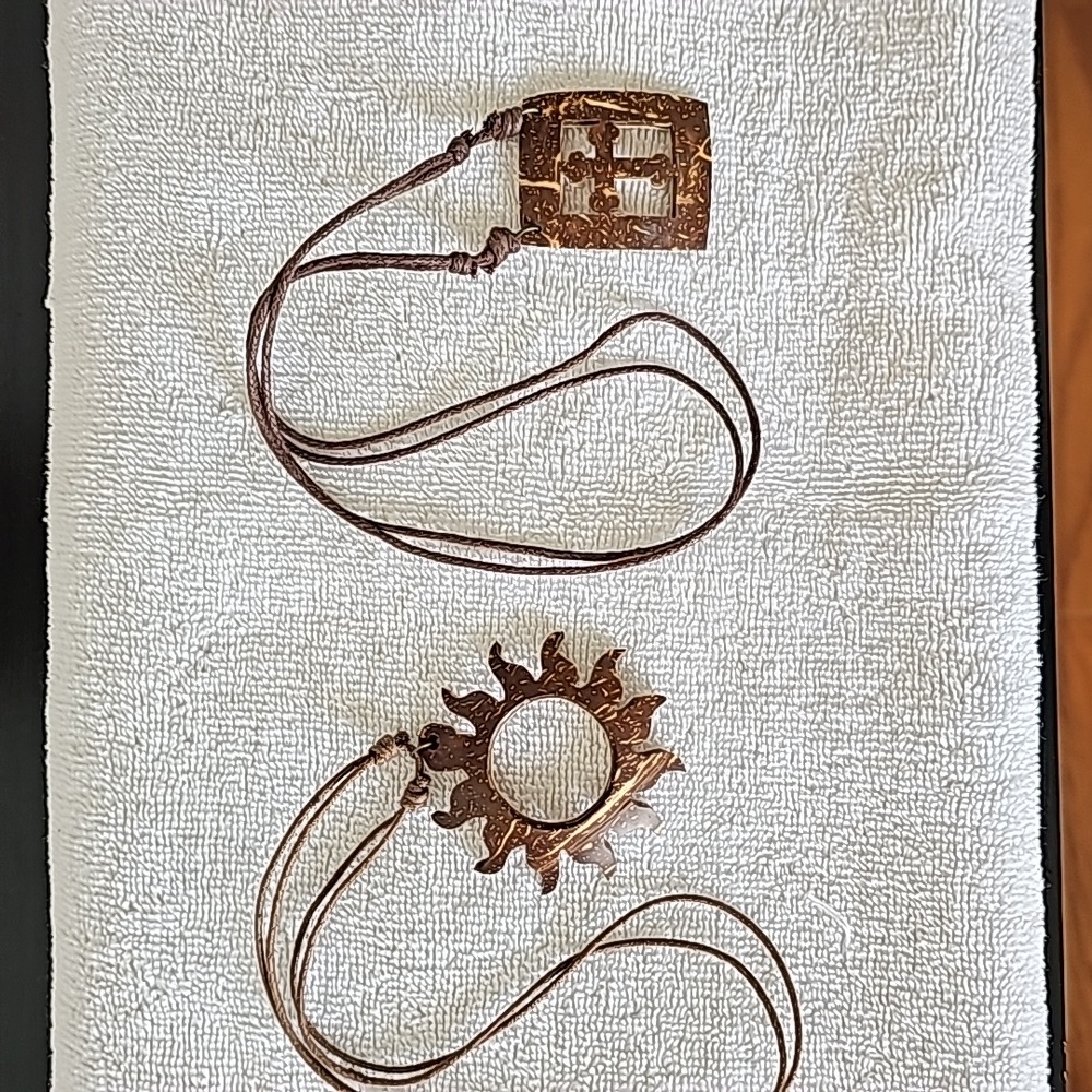 Women's Necklaces